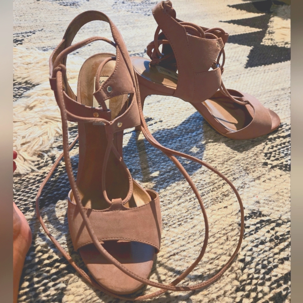 Rose leather heels